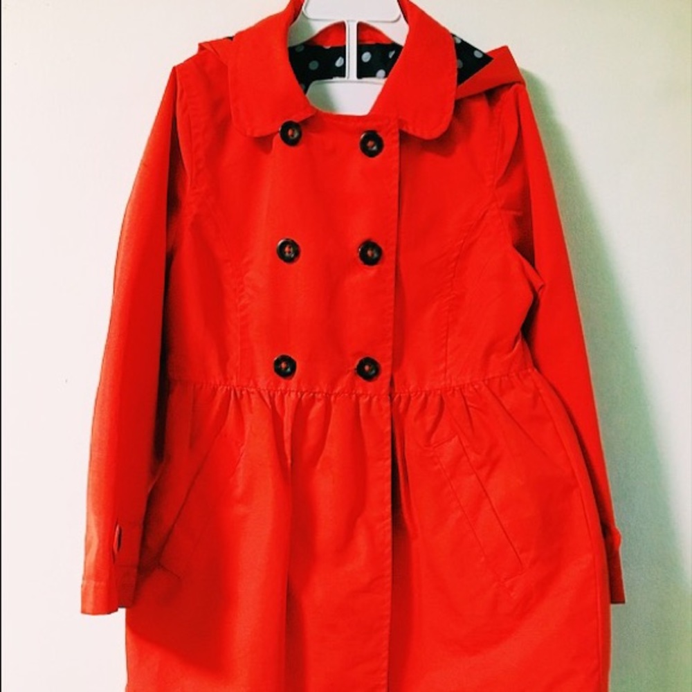 A 5-7 year old’s light weigh coat from “Osh Kosh”